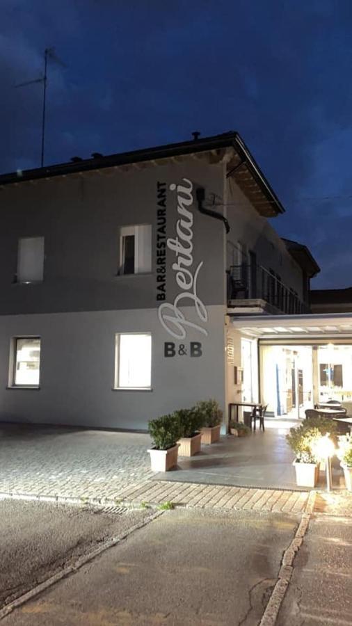 B&B Bertani Módena Exterior foto